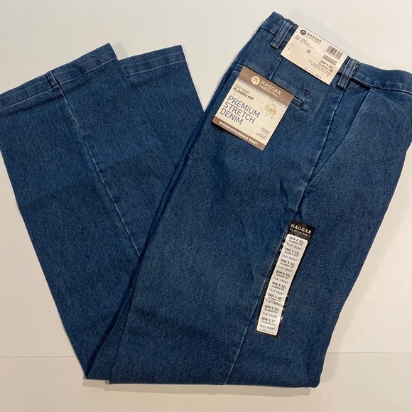 Haggar Other - Haggar SZ 36 x 32 Denim Blue Jeans Classic Fit  Stretch Denim New D15